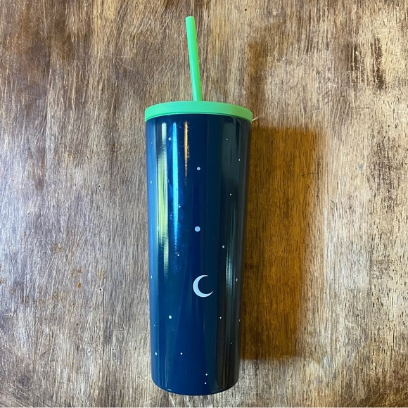 Simple Modern Mandalorian’s Grogu 24 oz Classic Tumbler with Straw - Picture 3 of 8